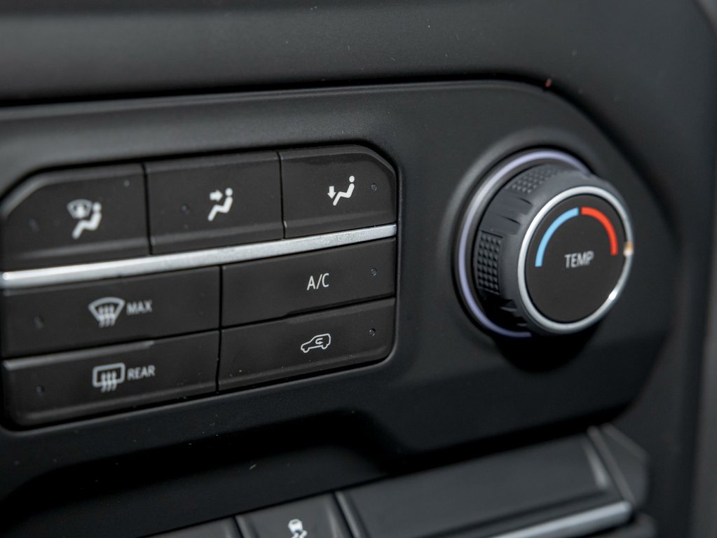 Chevrolet Silverado 1500  2026 à St-Jérôme, Québec - 19 - w1024h768px