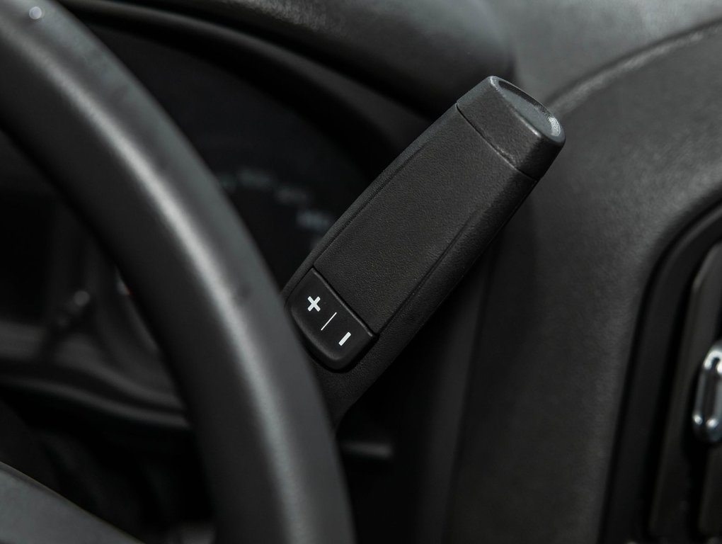 Chevrolet Silverado 1500  2026 à St-Jérôme, Québec - 15 - w1024h768px