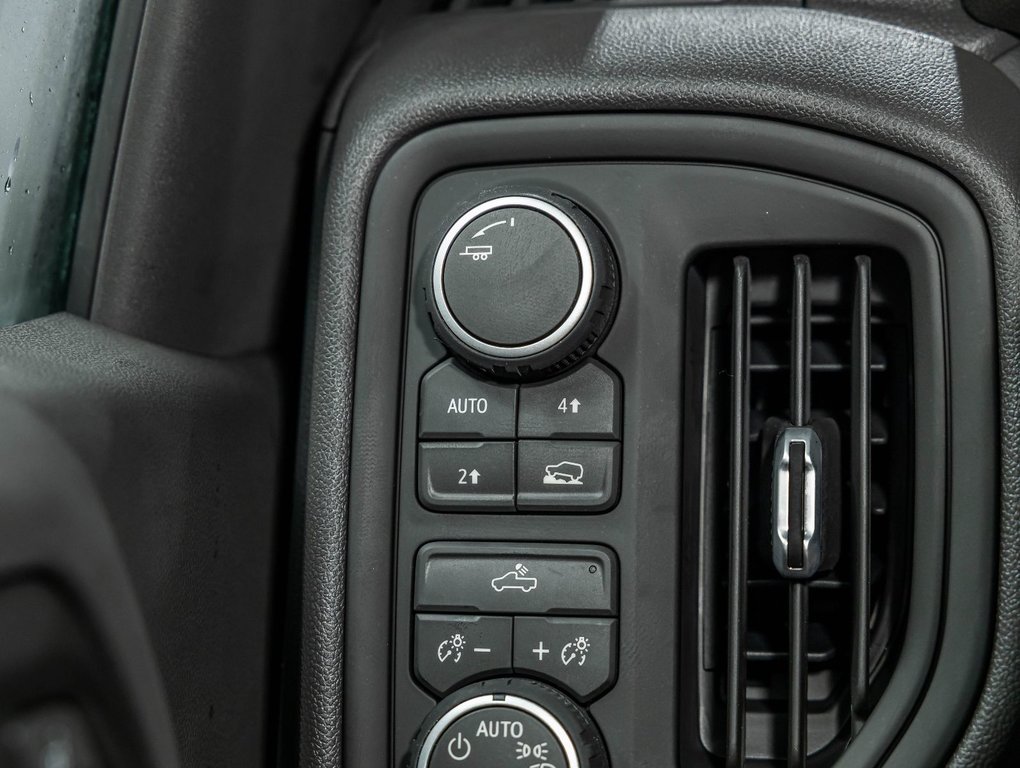 Chevrolet Silverado 1500  2026 à St-Jérôme, Québec - 22 - w1024h768px