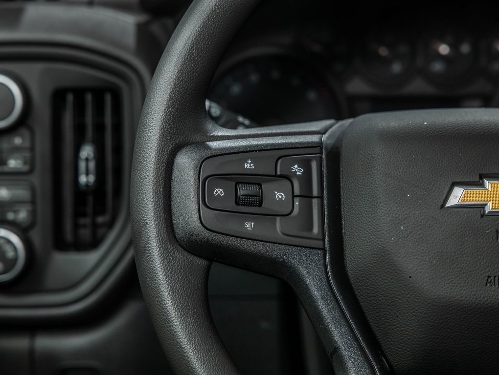 Chevrolet Silverado 1500  2026 à St-Jérôme, Québec - 13 - w1024h768px