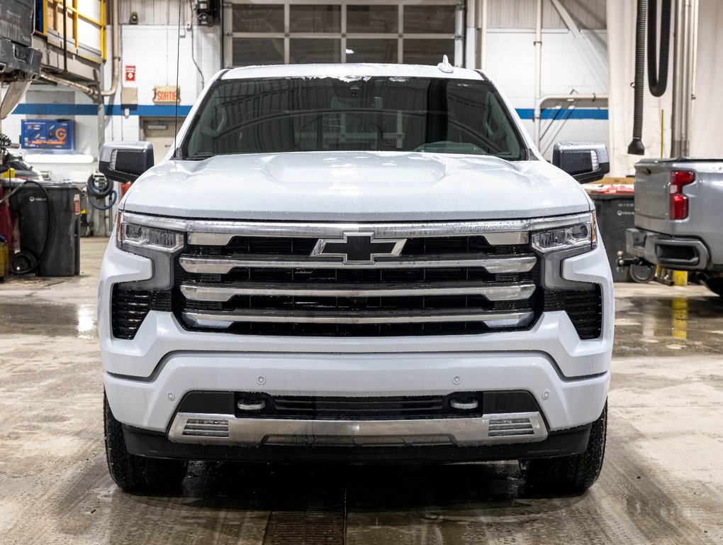 Chevrolet Silverado 1500  2026 à St-Jérôme, Québec - 2 - w1024h768px