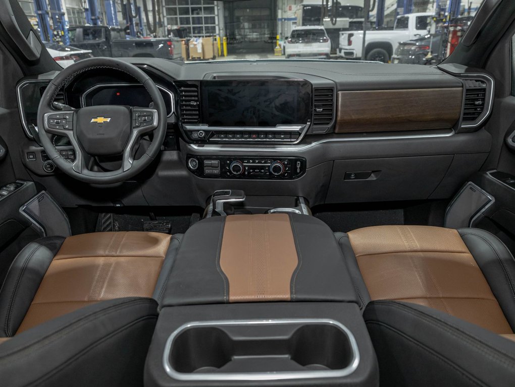 Chevrolet Silverado 1500  2026 à St-Jérôme, Québec - 4 - w1024h768px