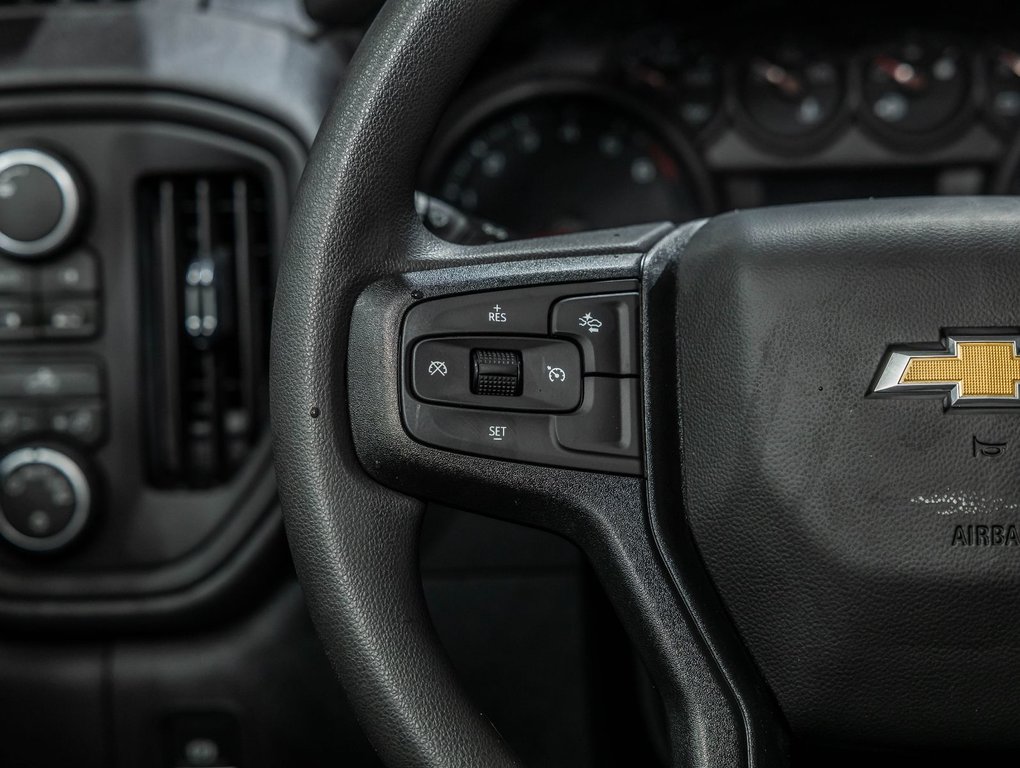 Chevrolet Silverado 1500  2026 à St-Jérôme, Québec - 13 - w1024h768px