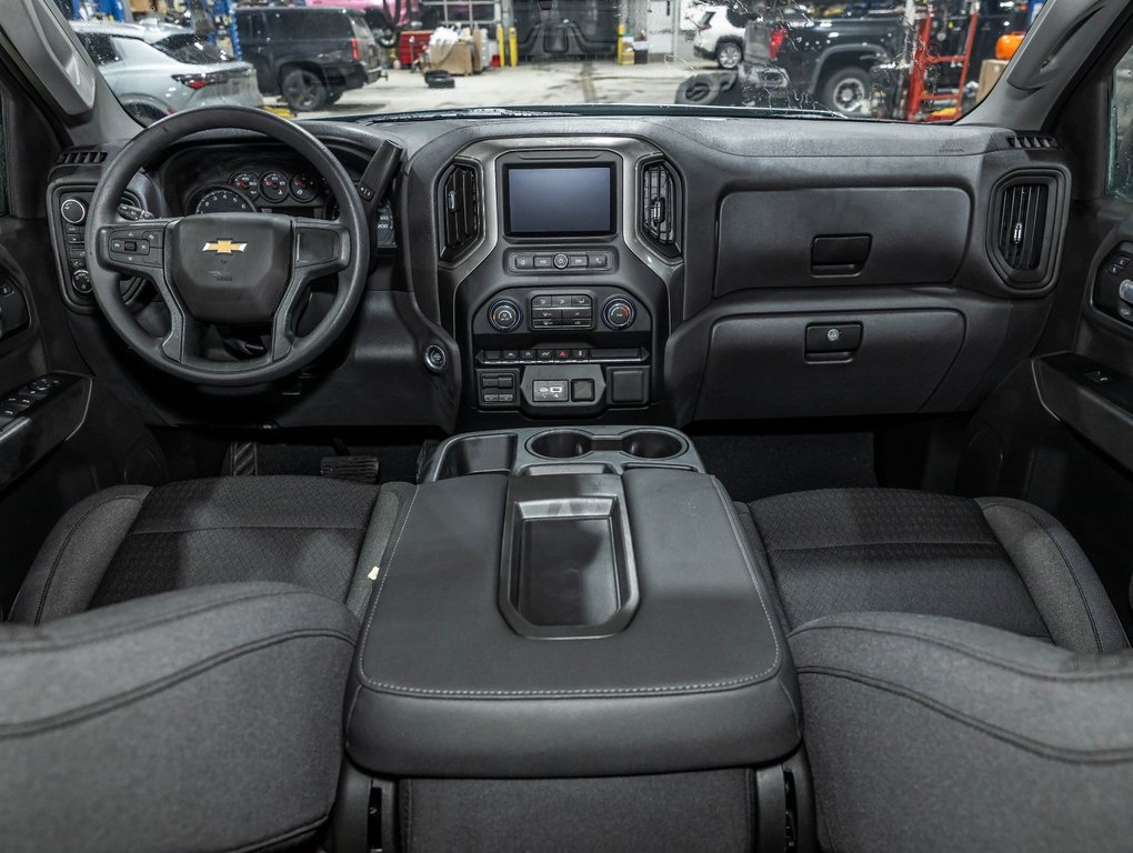 Chevrolet Silverado 1500  2026 à St-Jérôme, Québec - 4 - w1024h768px