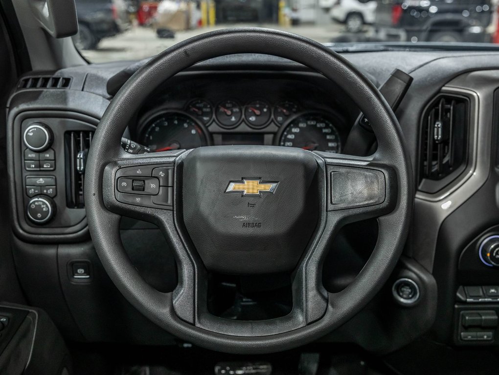 Chevrolet Silverado 1500  2026 à St-Jérôme, Québec - 12 - w1024h768px