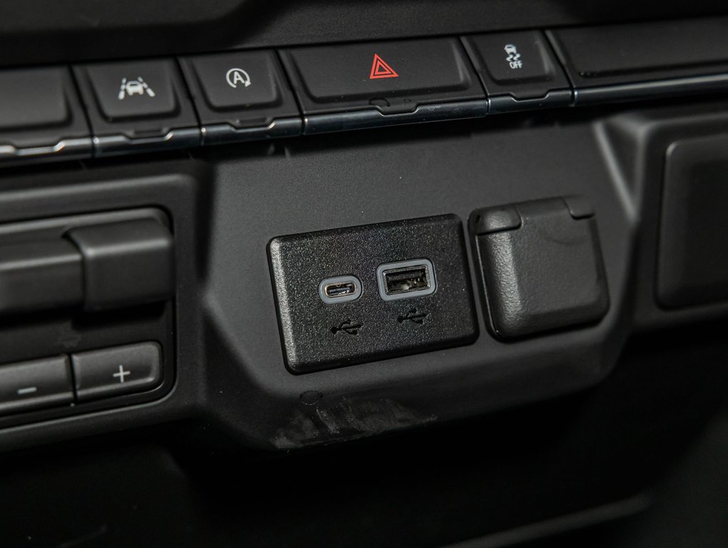 Chevrolet Silverado 1500  2026 à St-Jérôme, Québec - 24 - w1024h768px