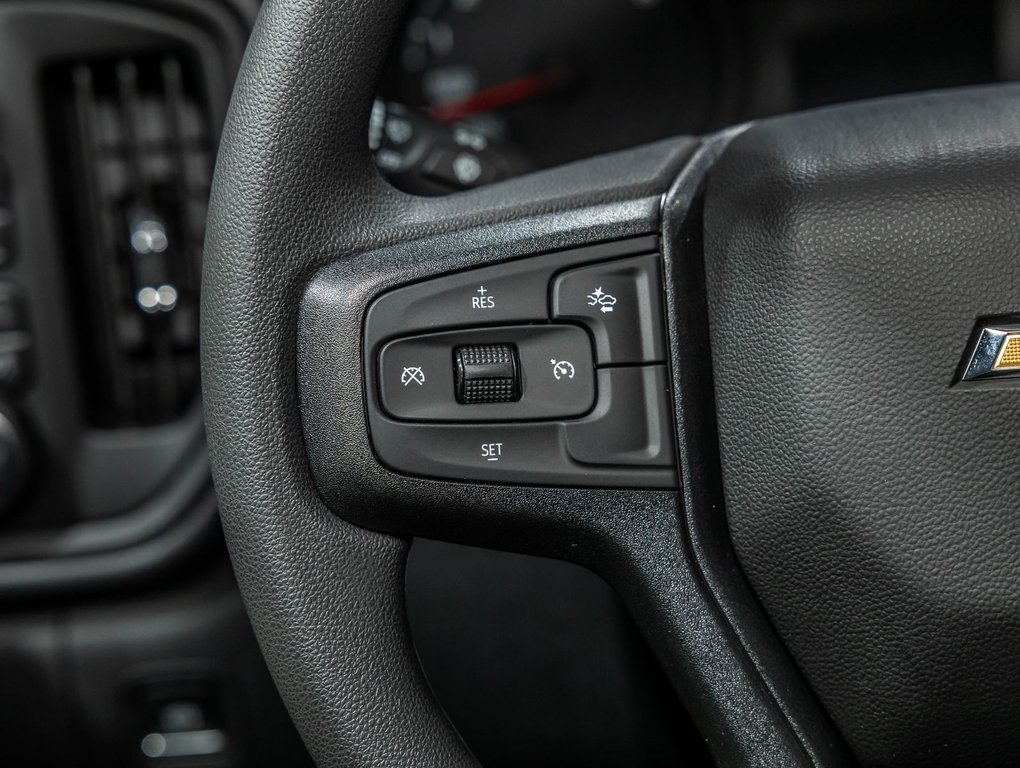 Chevrolet Silverado 1500  2026 à St-Jérôme, Québec - 12 - w1024h768px