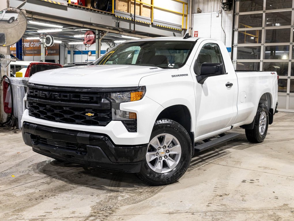 Chevrolet Silverado 1500  2026 à St-Jérôme, Québec - 1 - w1024h768px