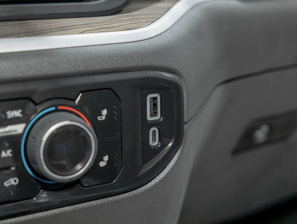 2026 Chevrolet Silverado 1500 in St-Jérôme, Quebec - 29 - w1024h768px