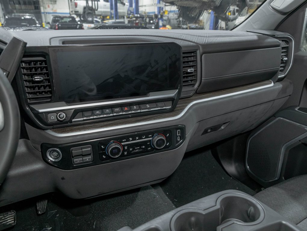 Chevrolet Silverado 1500  2026 à St-Jérôme, Québec - 20 - w1024h768px