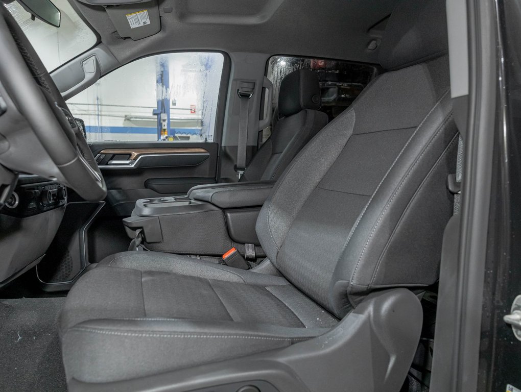 Chevrolet Silverado 1500  2026 à St-Jérôme, Québec - 11 - w1024h768px