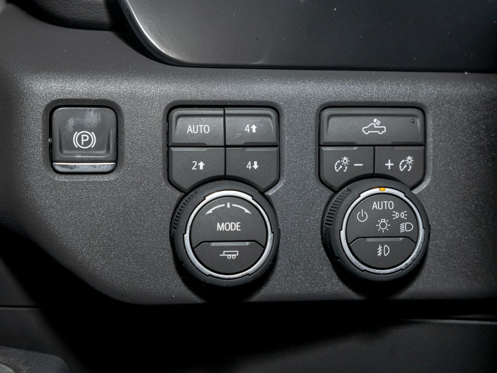 Chevrolet Silverado 1500  2026 à St-Jérôme, Québec - 24 - w1024h768px