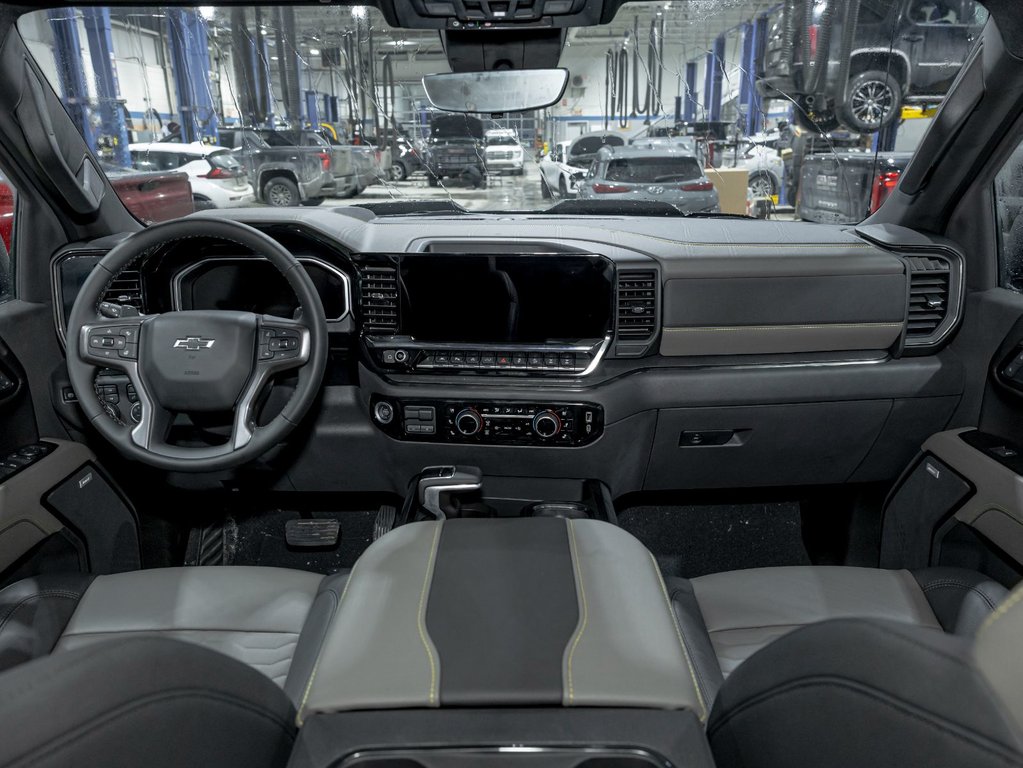 2026 Chevrolet Silverado 1500 in St-Jérôme, Quebec - 4 - w1024h768px