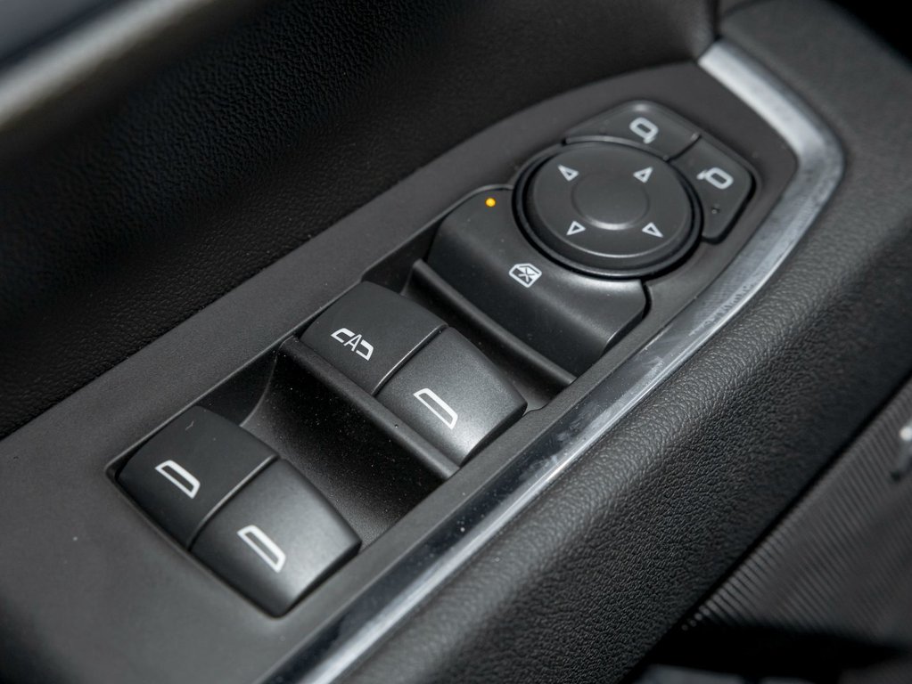 2026 Chevrolet Silverado 1500 in St-Jérôme, Quebec - 27 - w1024h768px