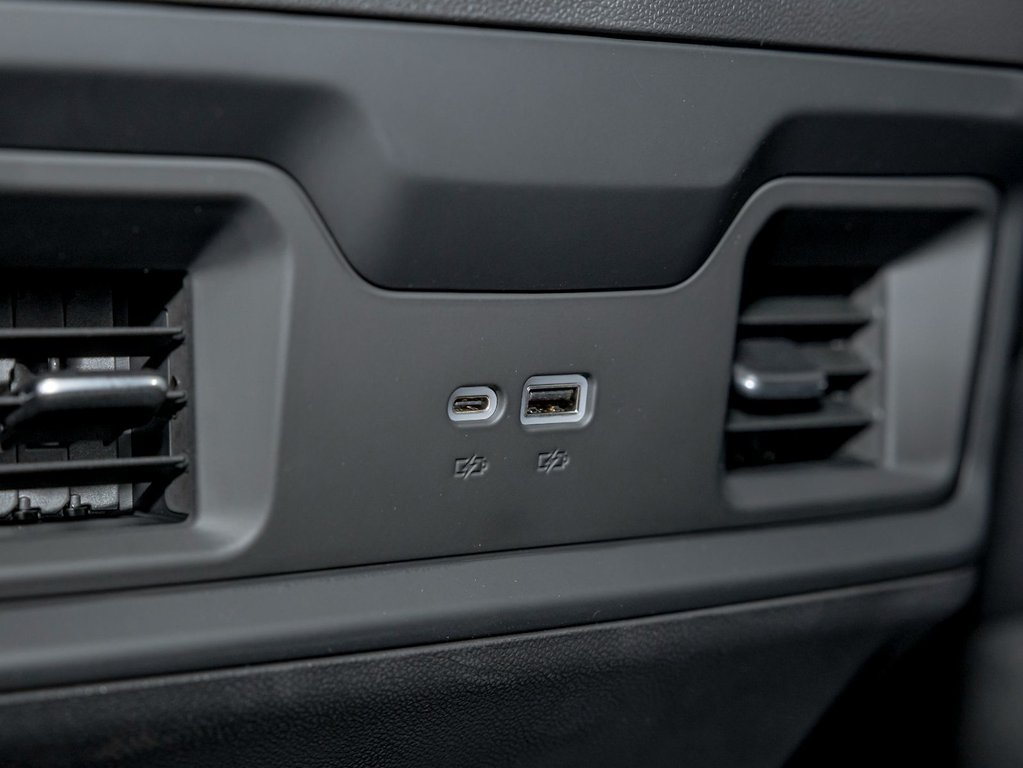 2026 Chevrolet Silverado 1500 in St-Jérôme, Quebec - 32 - w1024h768px