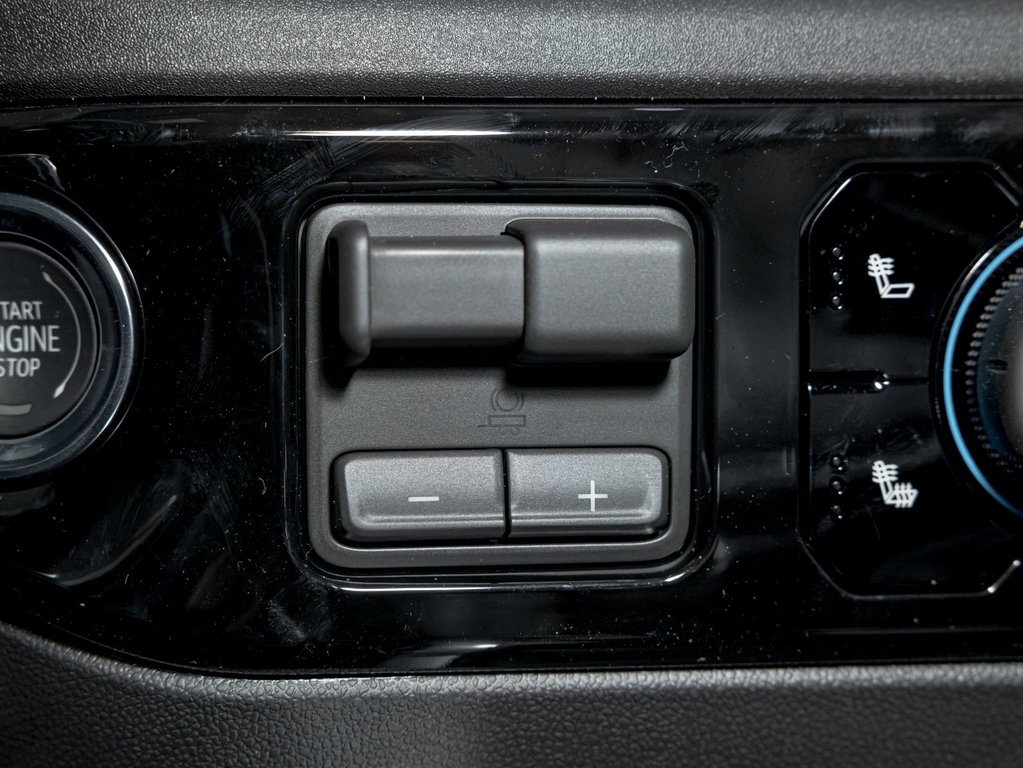 2026 Chevrolet Silverado 1500 in St-Jérôme, Quebec - 25 - w1024h768px