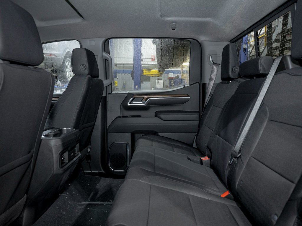 2026 Chevrolet Silverado 1500 in St-Jérôme, Quebec - 31 - w1024h768px