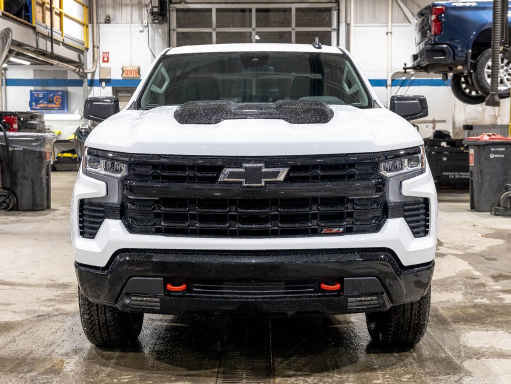 Chevrolet Silverado 1500  2026 à St-Jérôme, Québec - 2 - w1024h768px