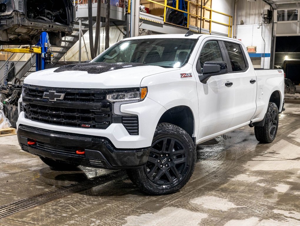 Chevrolet Silverado 1500  2026 à St-Jérôme, Québec - 1 - w1024h768px