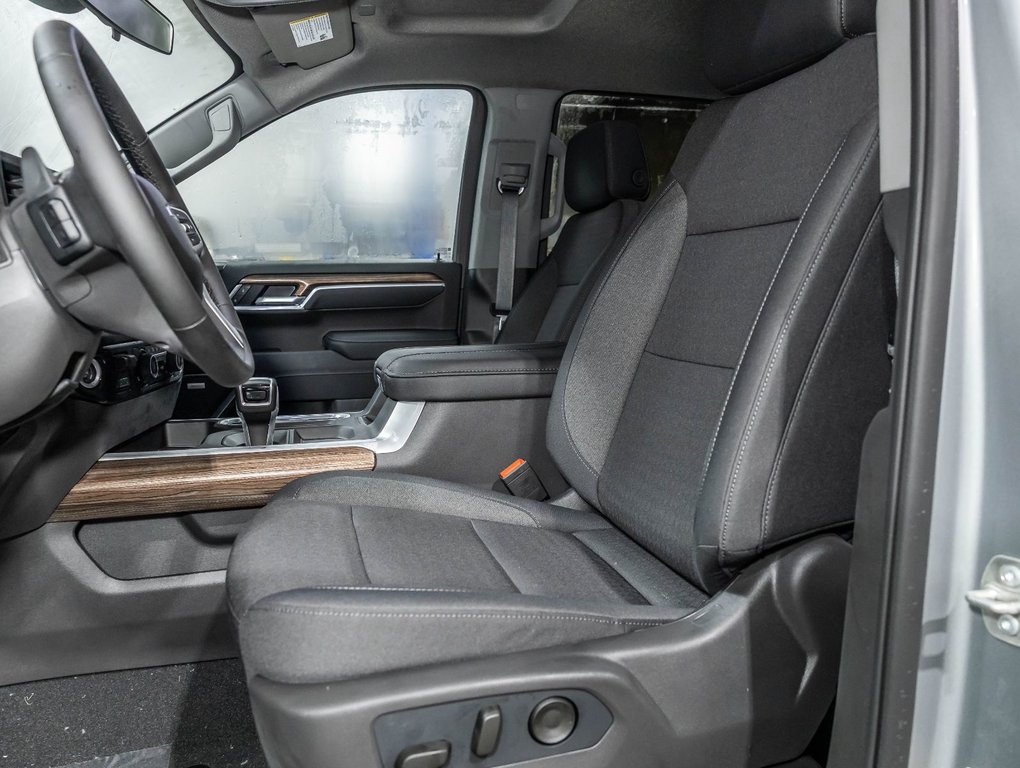 Chevrolet Silverado 1500  2026 à St-Jérôme, Québec - 11 - w1024h768px