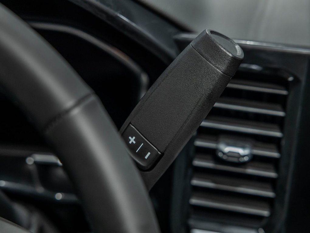 Chevrolet Silverado 1500  2026 à St-Jérôme, Québec - 17 - w1024h768px