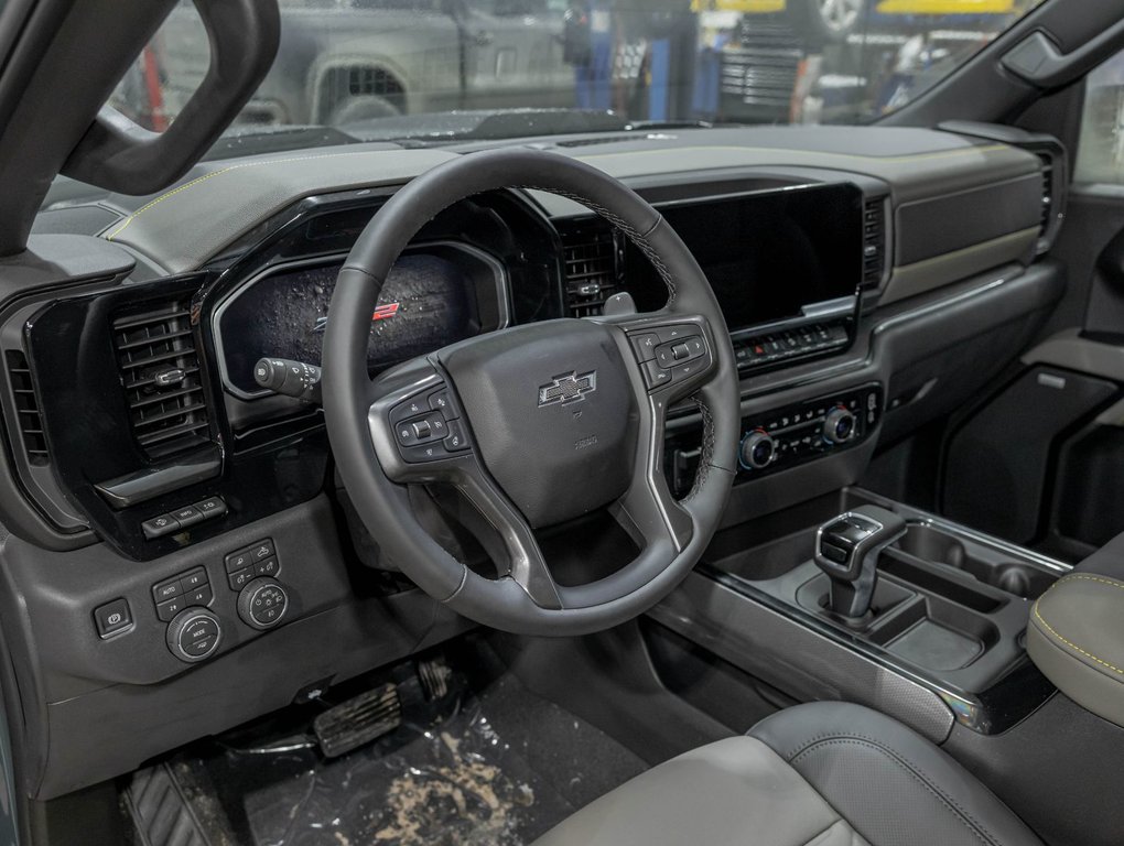 Chevrolet Silverado 1500  2026 à St-Jérôme, Québec - 12 - w1024h768px
