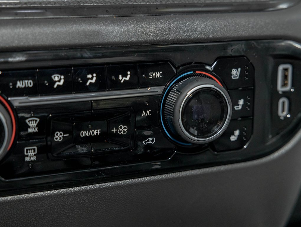 Chevrolet Silverado 1500  2026 à St-Jérôme, Québec - 24 - w1024h768px