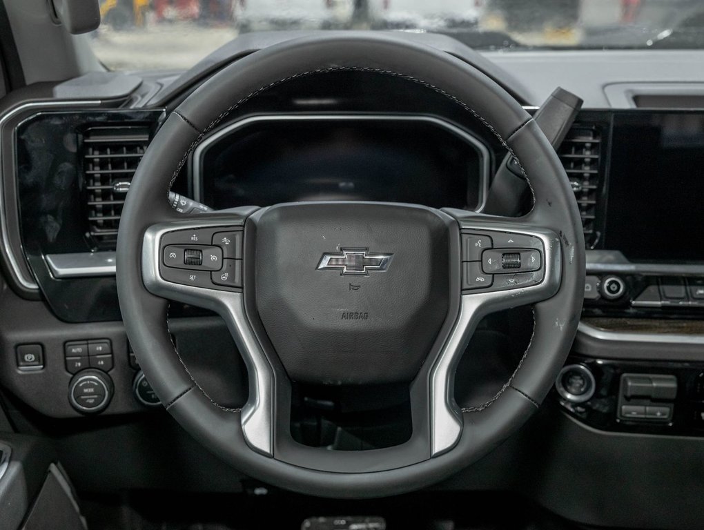 2026 Chevrolet Silverado 1500 in St-Jérôme, Quebec - 13 - w1024h768px