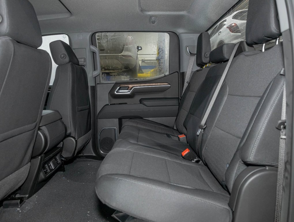 2026 Chevrolet Silverado 1500 in St-Jérôme, Quebec - 32 - w1024h768px