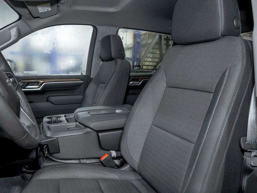 Chevrolet Silverado 1500  2026 à St-Jérôme, Québec - 11 - w1024h768px