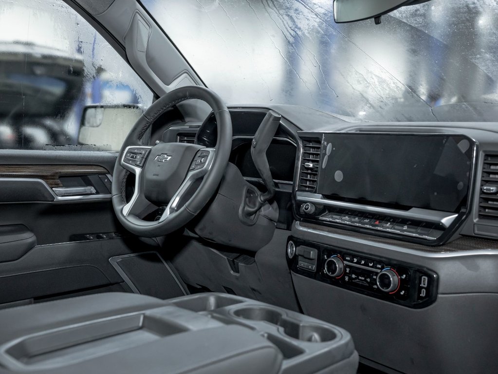 Chevrolet Silverado 1500  2026 à St-Jérôme, Québec - 29 - w1024h768px