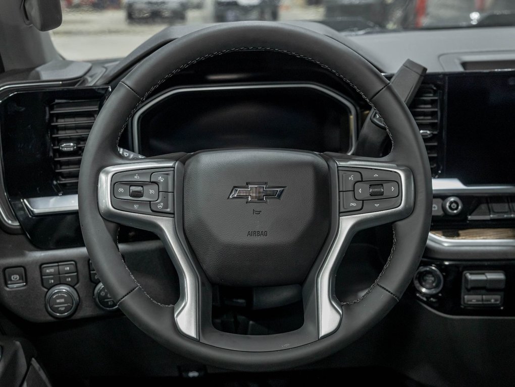 Chevrolet Silverado 1500  2026 à St-Jérôme, Québec - 13 - w1024h768px