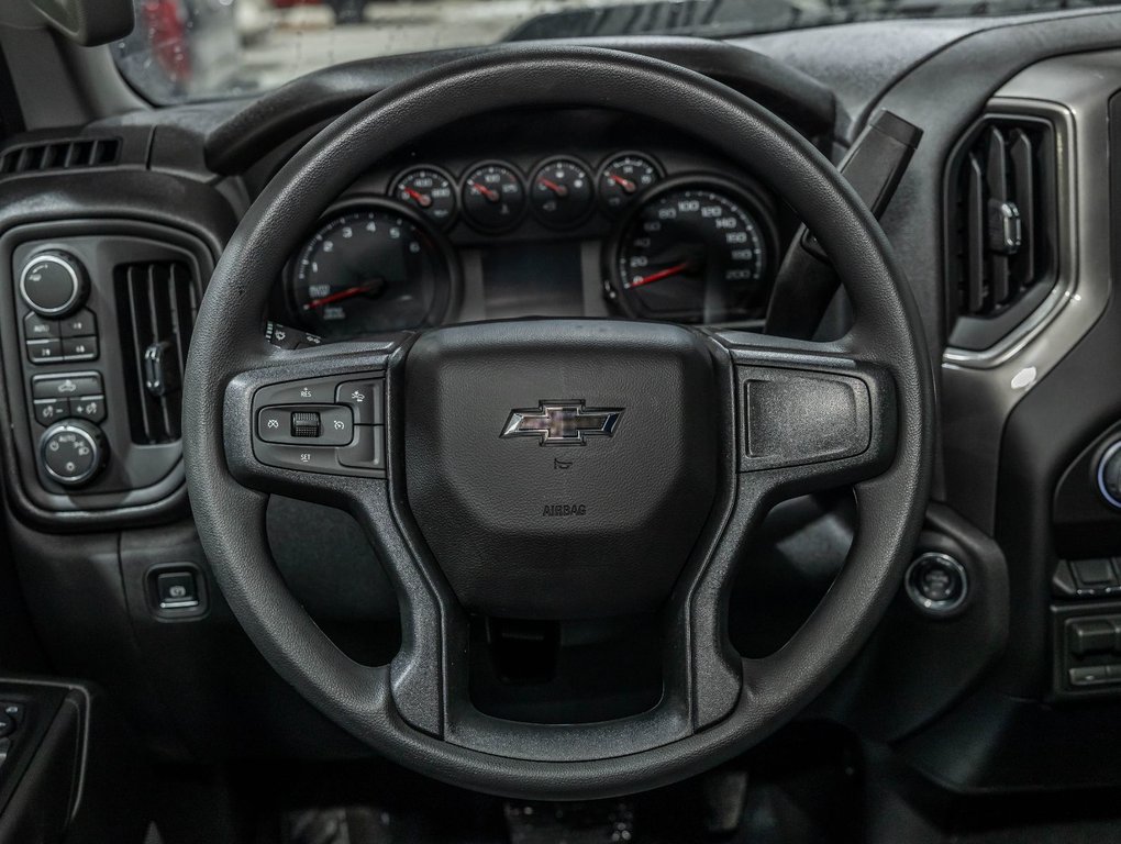Chevrolet Silverado 1500  2026 à St-Jérôme, Québec - 12 - w1024h768px