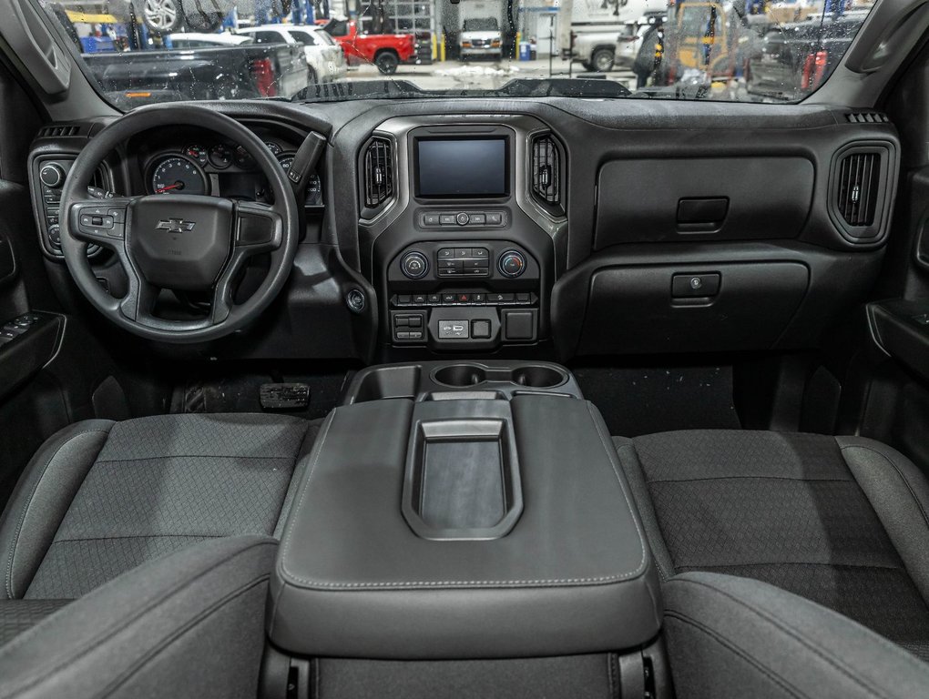 Chevrolet Silverado 1500  2026 à St-Jérôme, Québec - 4 - w1024h768px