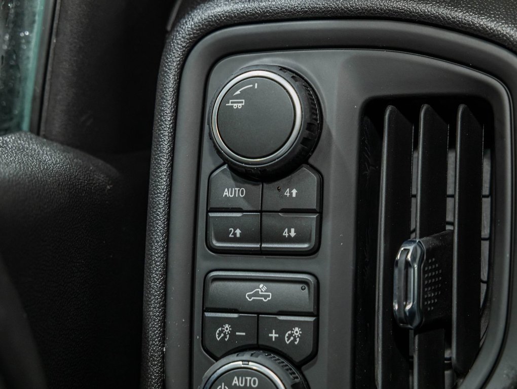 Chevrolet Silverado 1500  2026 à St-Jérôme, Québec - 22 - w1024h768px