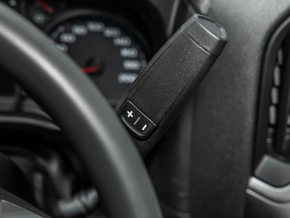 Chevrolet Silverado 1500  2026 à St-Jérôme, Québec - 15 - w1024h768px