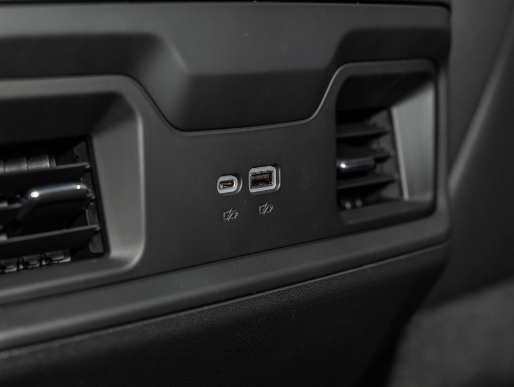 2026 Chevrolet Silverado 1500 in St-Jérôme, Quebec - 33 - w1024h768px