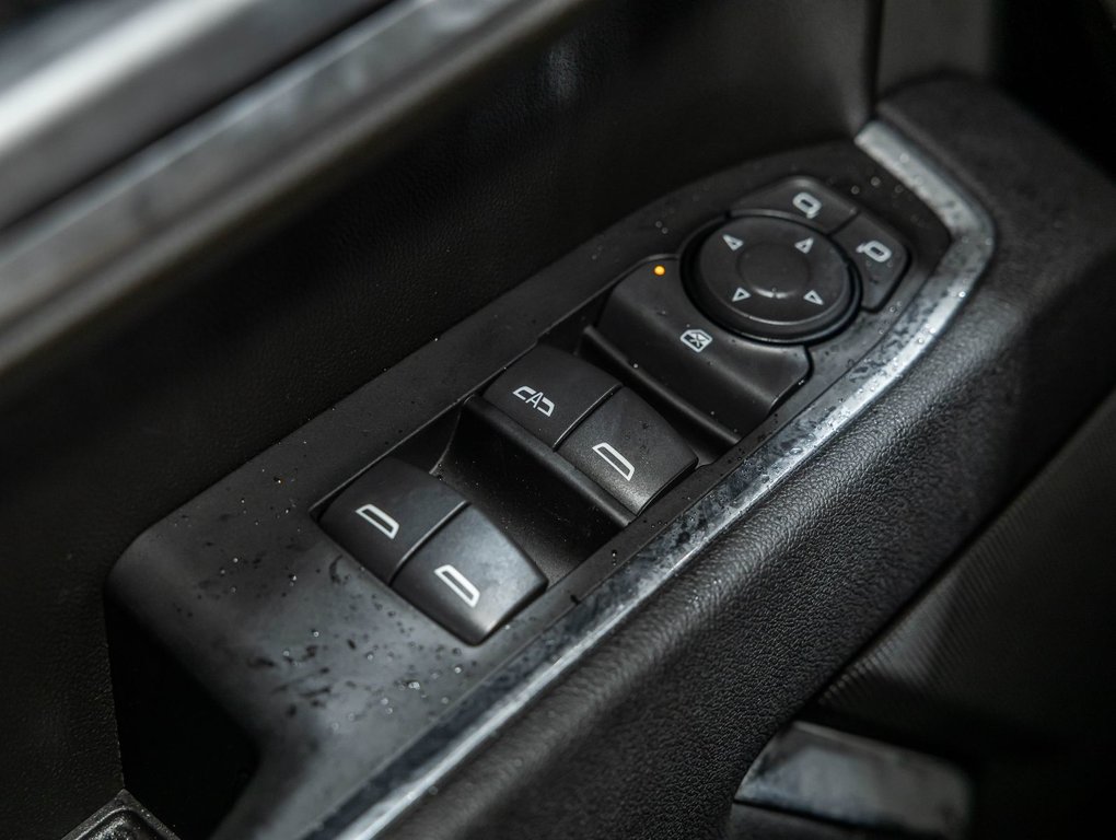 2026 Chevrolet Silverado 1500 in St-Jérôme, Quebec - 27 - w1024h768px