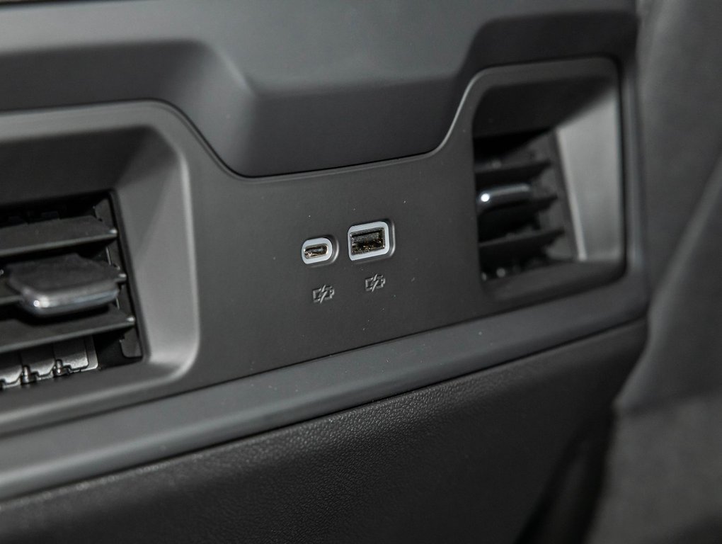 2026 Chevrolet Silverado 1500 in St-Jérôme, Quebec - 32 - w1024h768px