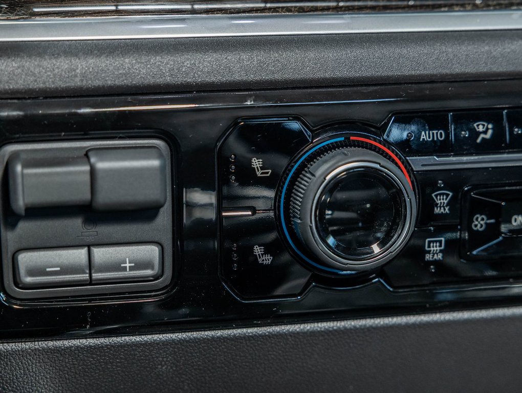 2026 Chevrolet Silverado 1500 in St-Jérôme, Quebec - 19 - w1024h768px