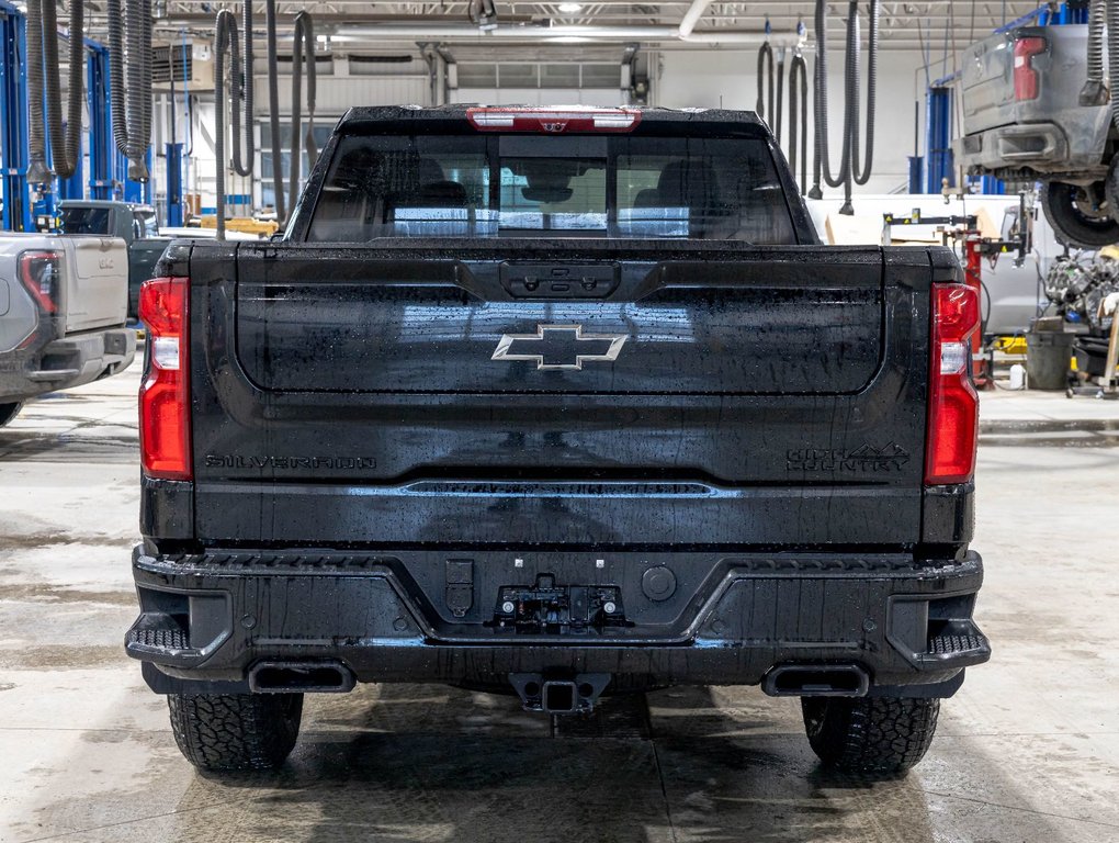 Chevrolet Silverado 1500  2026 à St-Jérôme, Québec - 8 - w1024h768px