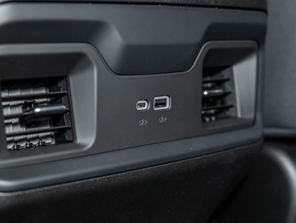 2026 Chevrolet Silverado 1500 in St-Jérôme, Quebec - 32 - w1024h768px