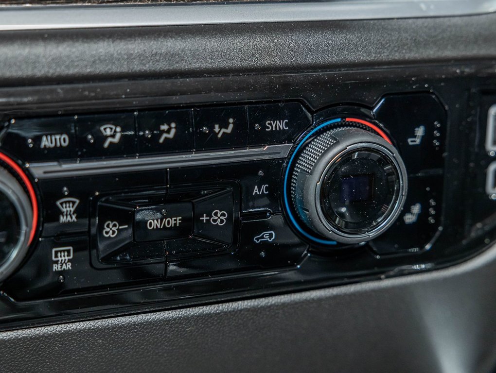 2026 Chevrolet Silverado 1500 in St-Jérôme, Quebec - 23 - w1024h768px