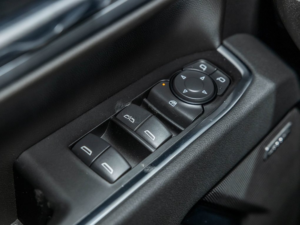 2026 Chevrolet Silverado 1500 in St-Jérôme, Quebec - 27 - w1024h768px