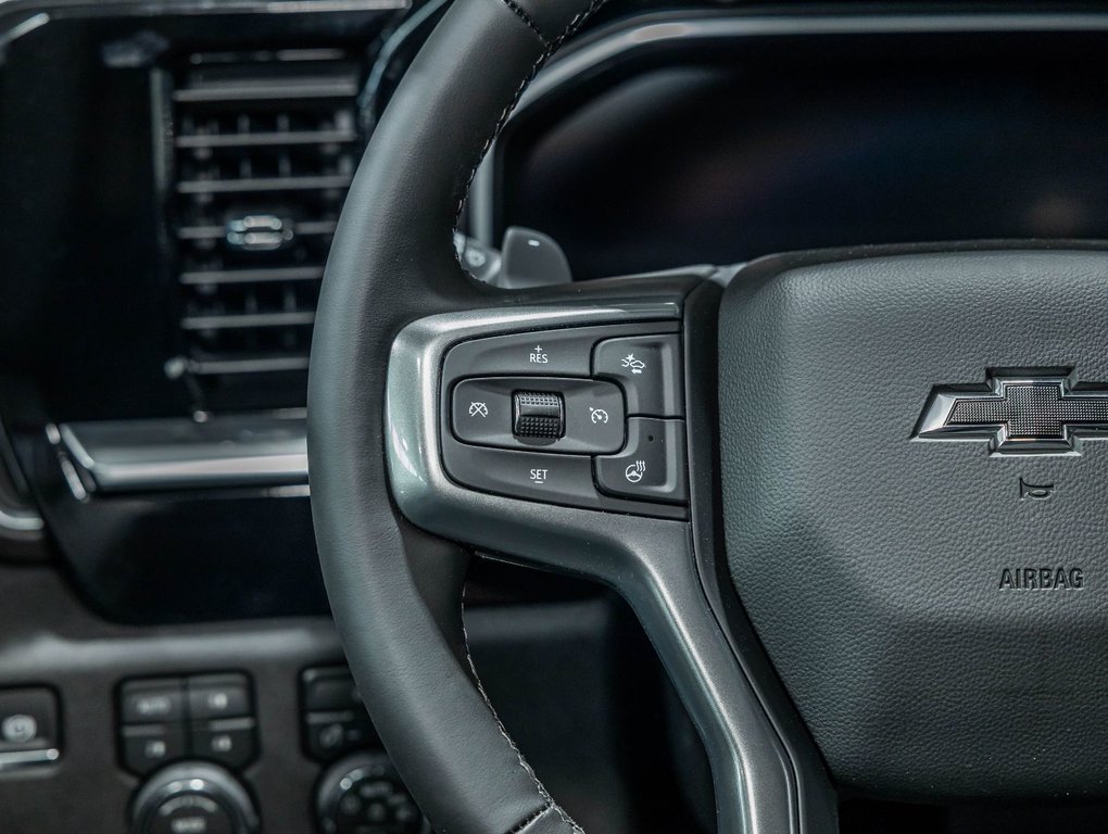 2026 Chevrolet Silverado 1500 in St-Jérôme, Quebec - 15 - w1024h768px