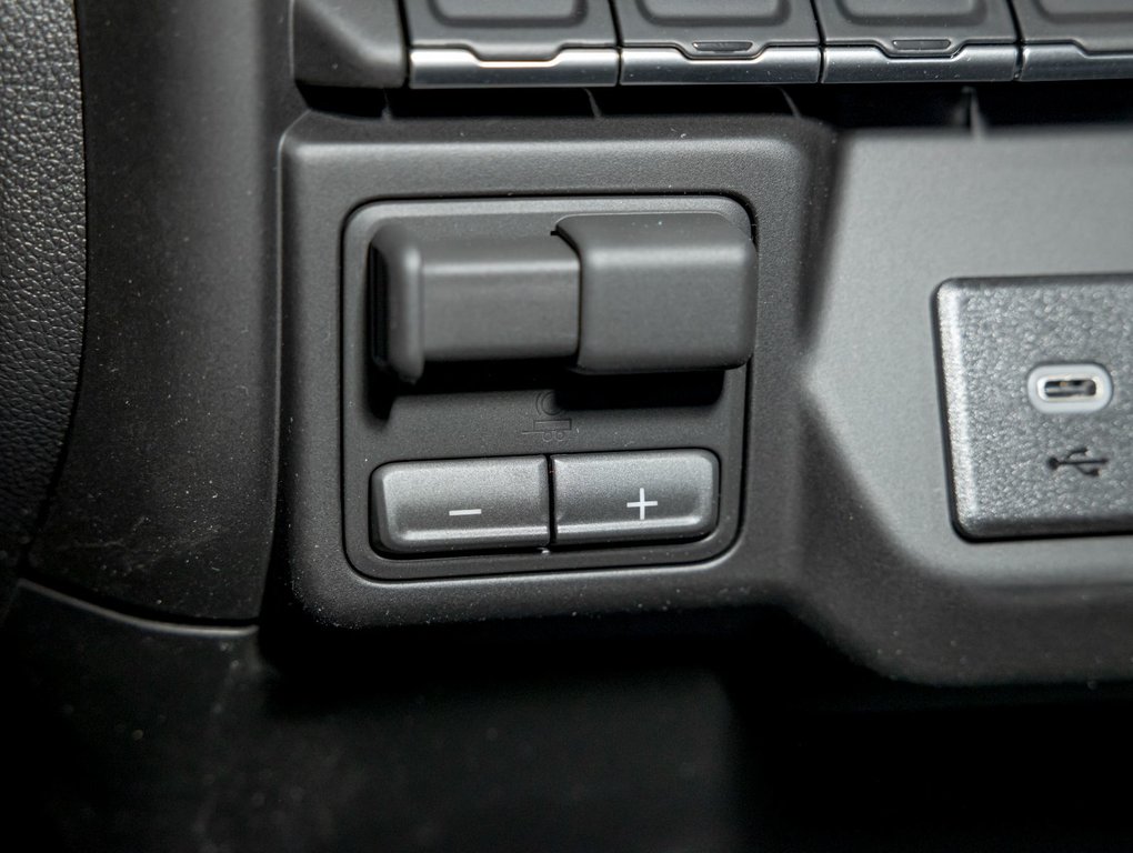 Chevrolet Silverado 1500  2026 à St-Jérôme, Québec - 23 - w1024h768px