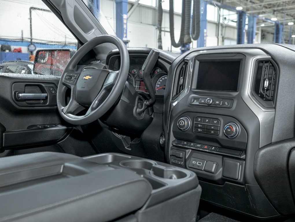 Chevrolet Silverado 1500  2026 à St-Jérôme, Québec - 26 - w1024h768px