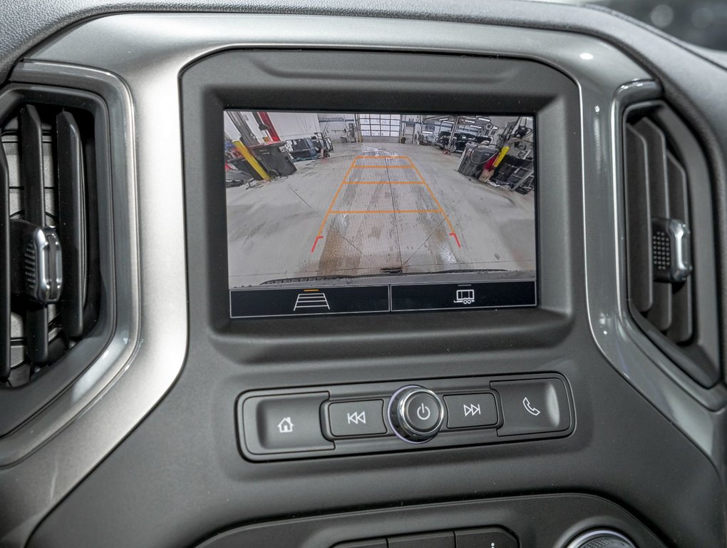 Chevrolet Silverado 1500  2026 à St-Jérôme, Québec - 17 - w1024h768px