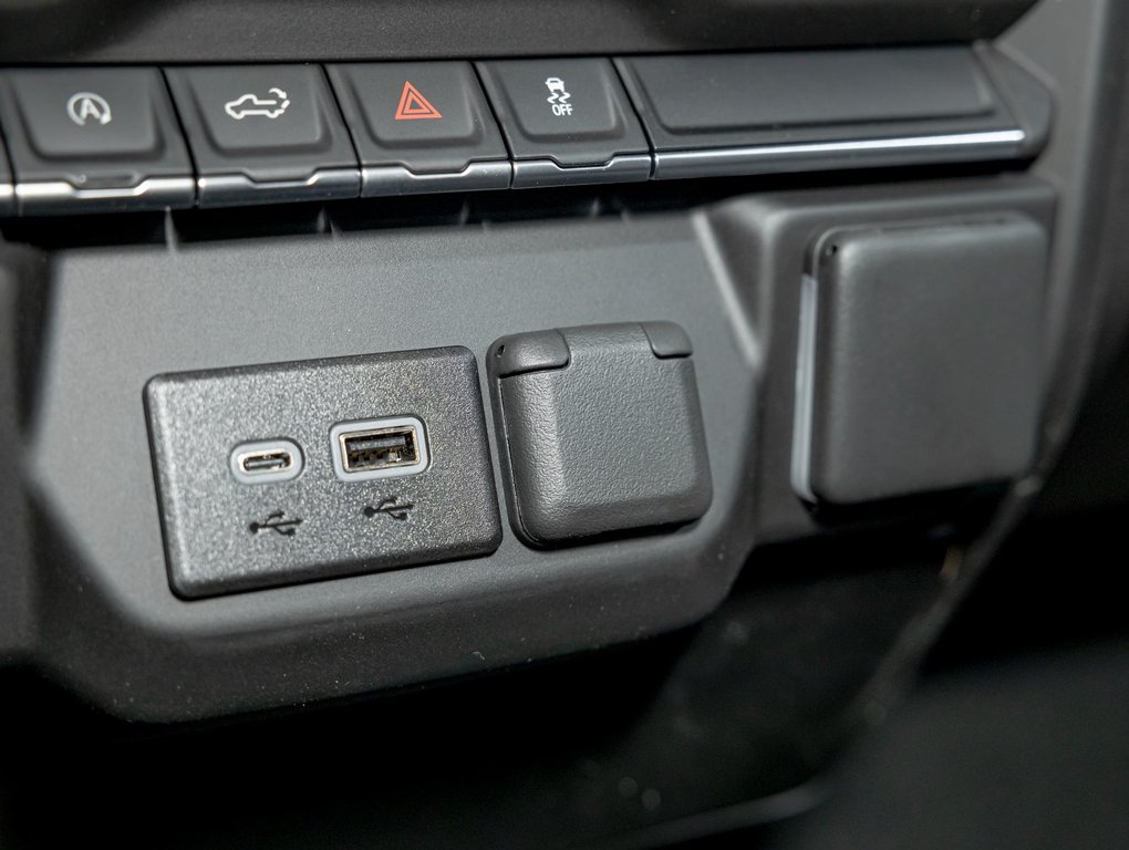 Chevrolet Silverado 1500  2026 à St-Jérôme, Québec - 25 - w1024h768px