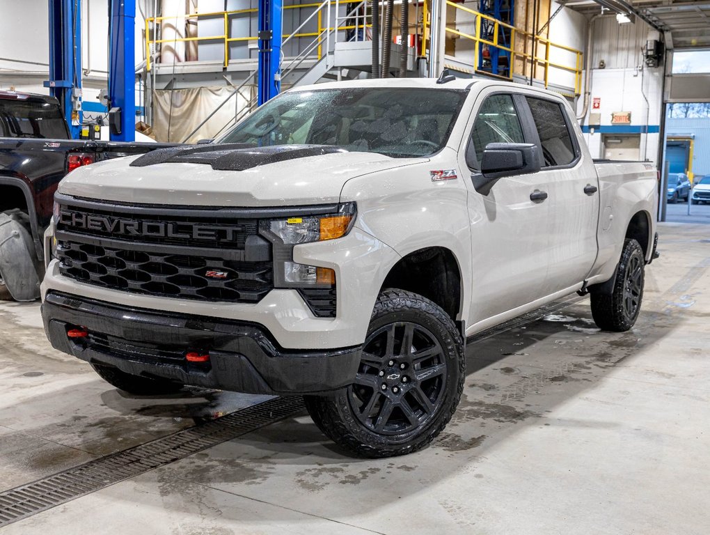 Chevrolet Silverado 1500  2026 à St-Jérôme, Québec - 1 - w1024h768px